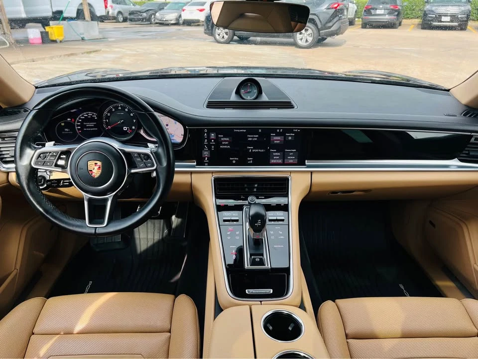 2018 Porsche 971 Panamera 4S - Image 8 of 12