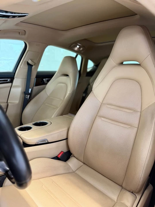 2018 Porsche 971 Panamera 4S - Image 8 of 10