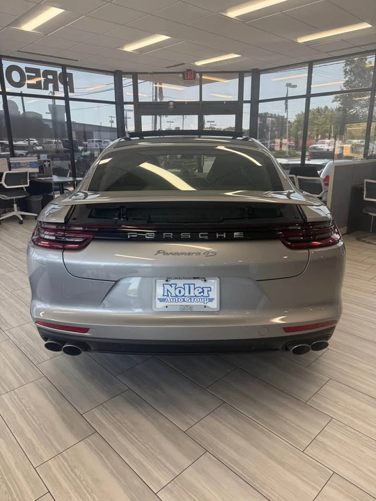 2018 Porsche 971 Panamera 4S - Image 6 of 10