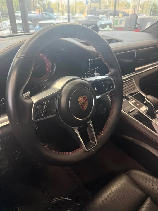 2018 Porsche 971 Panamera 4S - Image 8 of 10