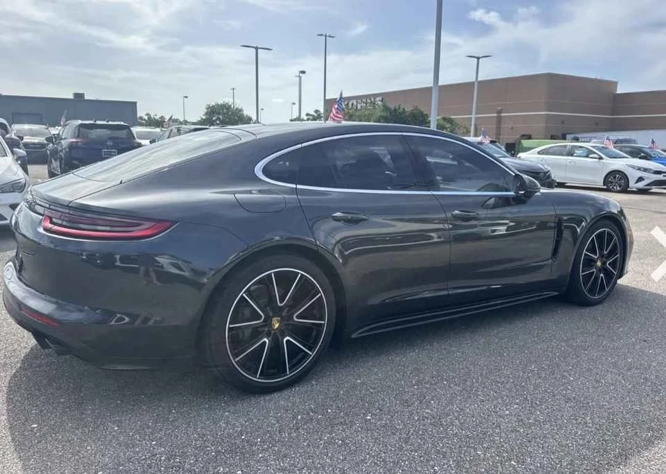 2018 Porsche 971 Panamera 4S - Image 8 of 9