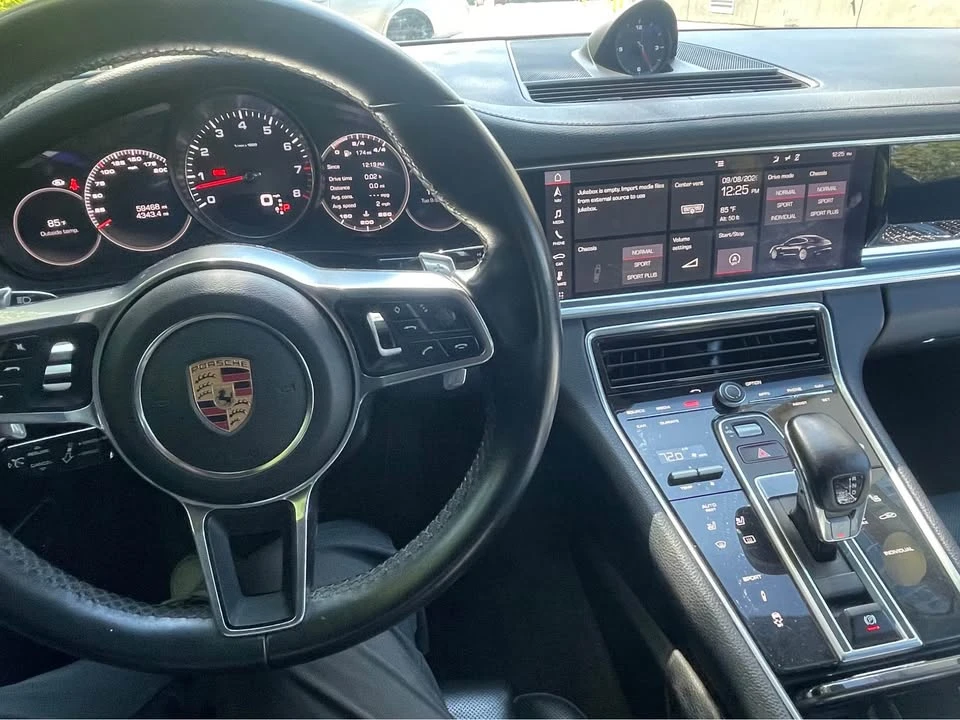 2018 Porsche 971 Panamera 4S - Image 6 of 7