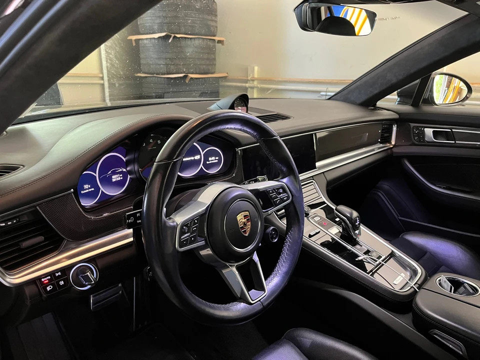 2018 Porsche 971 Panamera Sport Turismo - Image 12 of 16