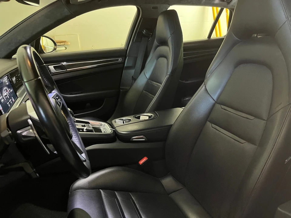 2018 Porsche 971 Panamera Sport Turismo - Image 14 of 16