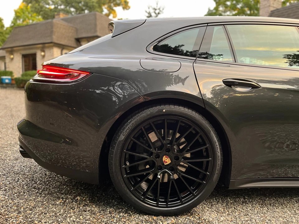 2018 Porsche 971 Panamera Sport Turismo - Image 5 of 16