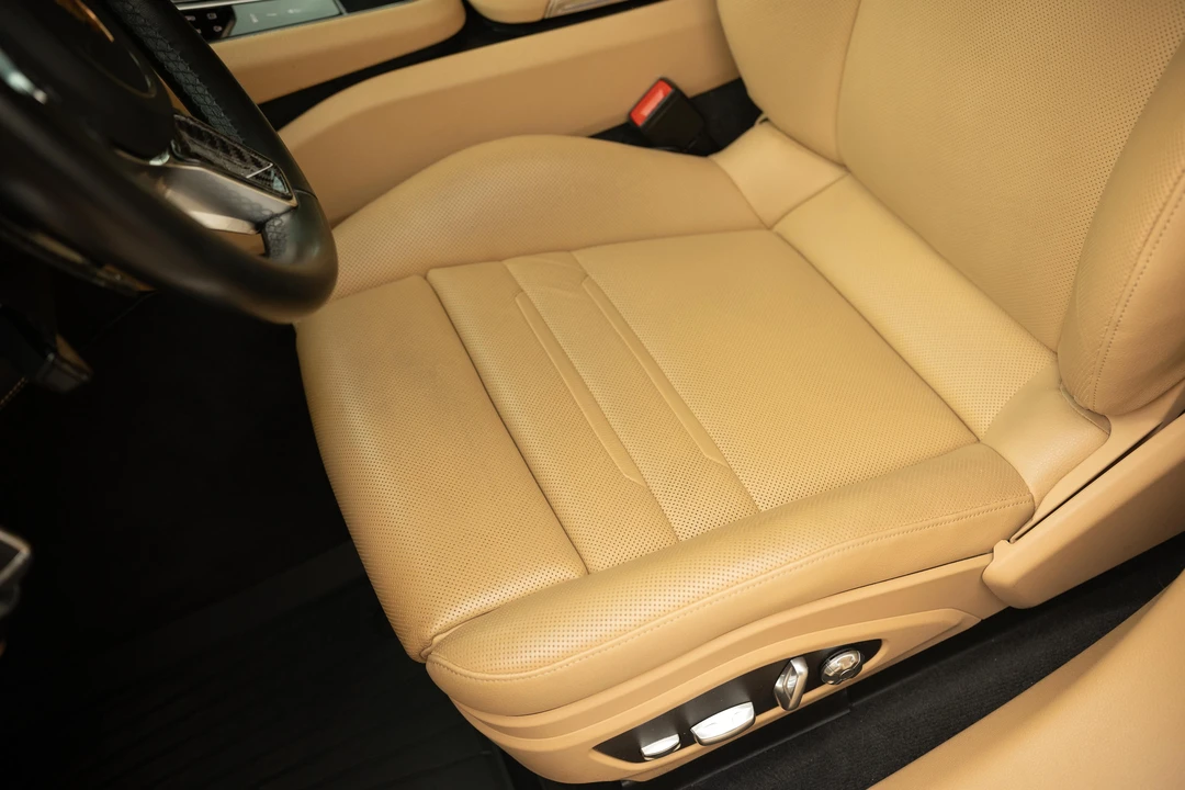2018 Porsche 971 Panamera S - Image 25 of 31