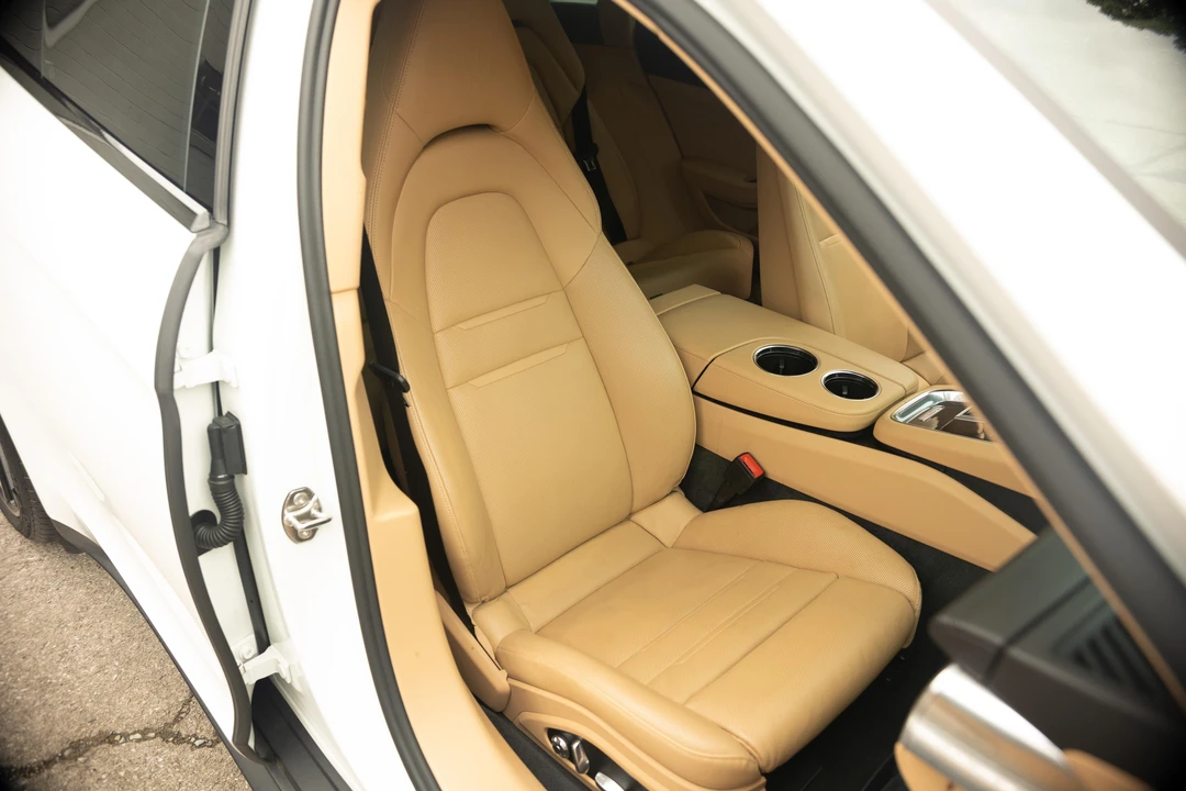 2018 Porsche 971 Panamera S - Image 26 of 31