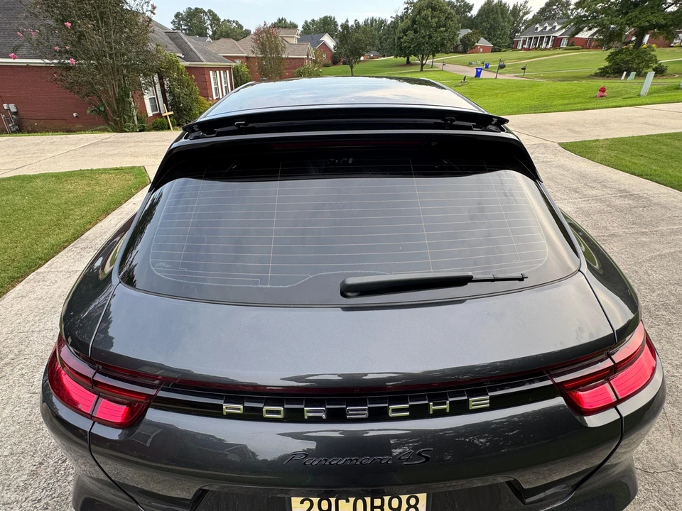 2018 Porsche 971 Panamera Sport Turismo - Image 25 of 31