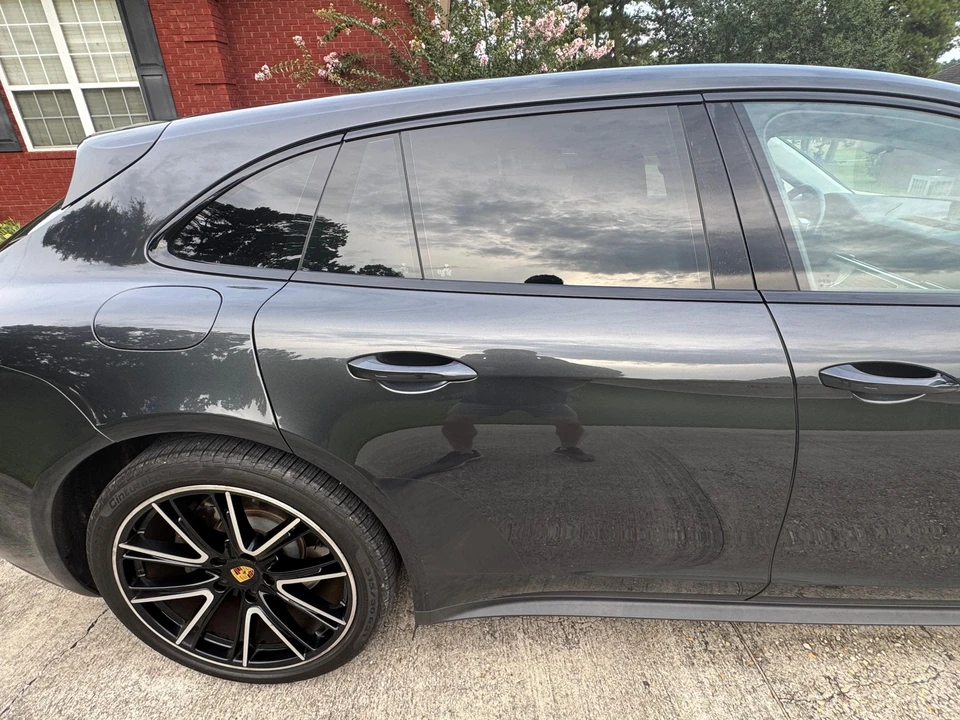 2018 Porsche 971 Panamera Sport Turismo - Image 28 of 31