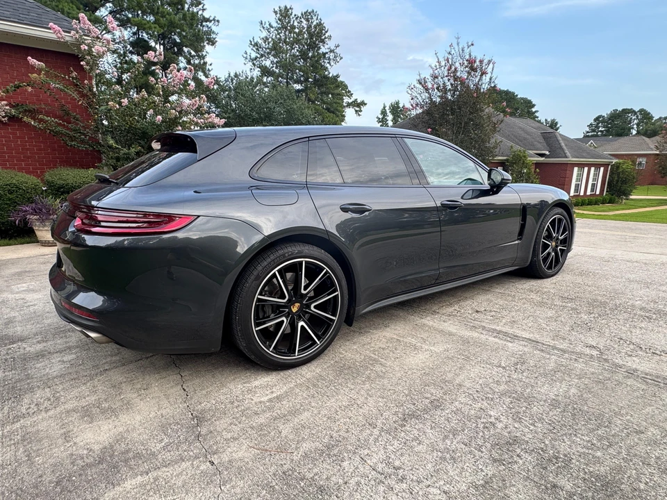 2018 Porsche 971 Panamera Sport Turismo - Image 13 of 31