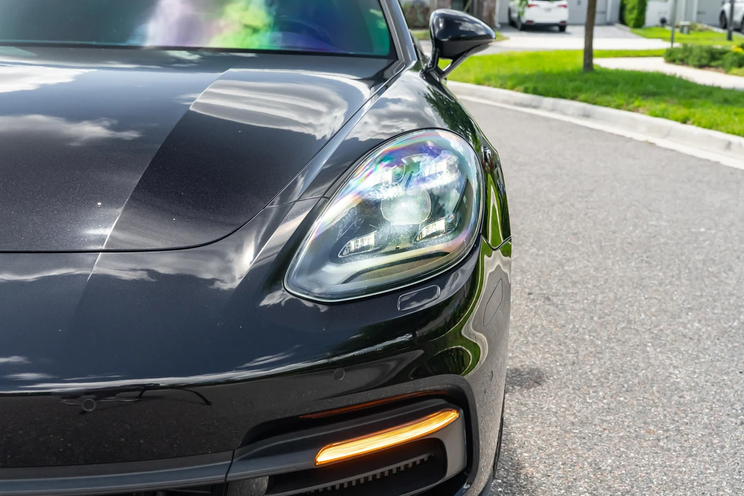 2018 Porsche 971 Panamera Sport Turismo - Image 26 of 31