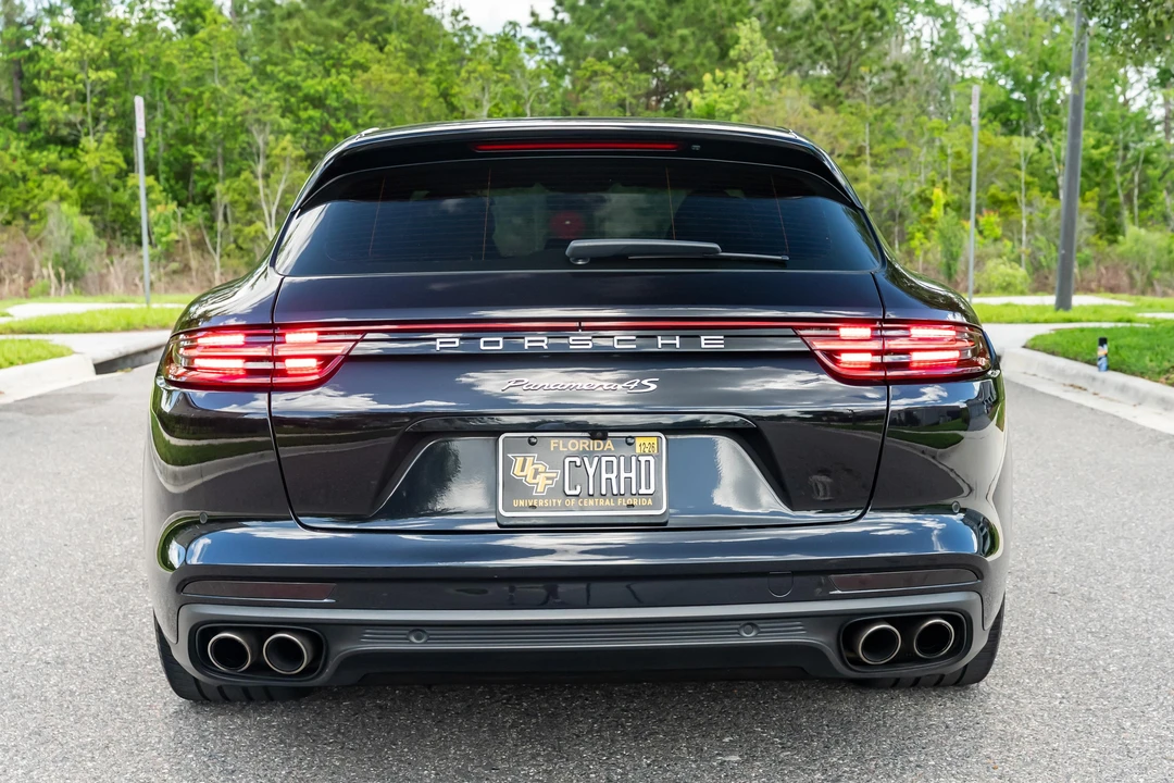 2018 Porsche 971 Panamera Sport Turismo - Image 9 of 31
