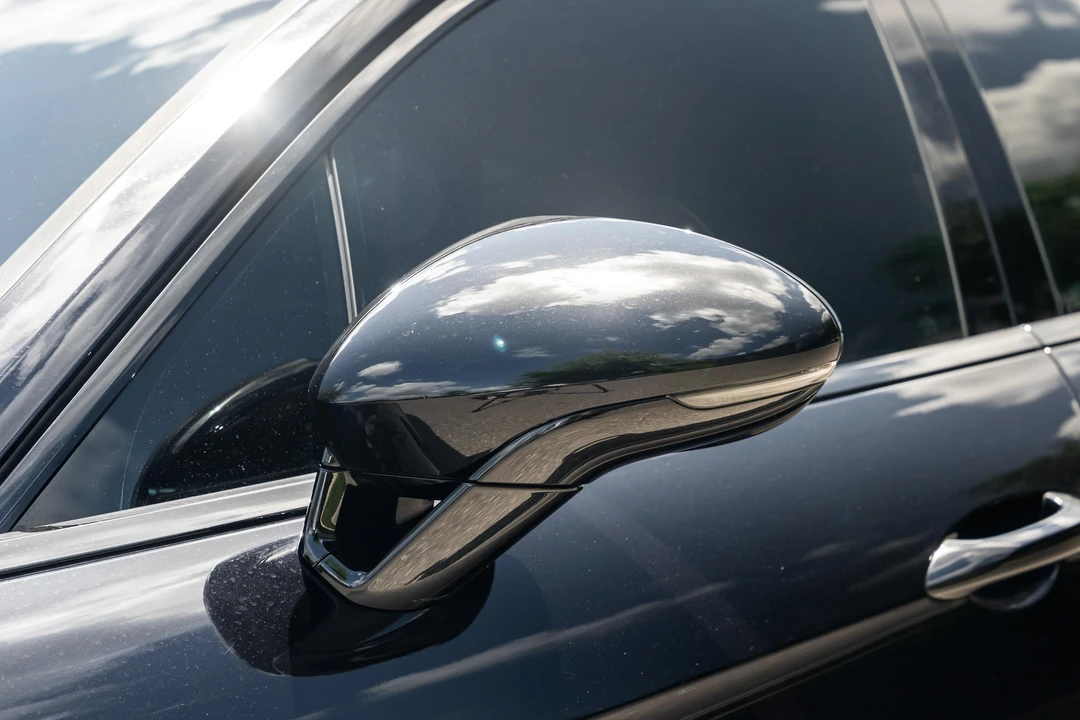 2018 Porsche 971 Panamera Sport Turismo - Image 29 of 31