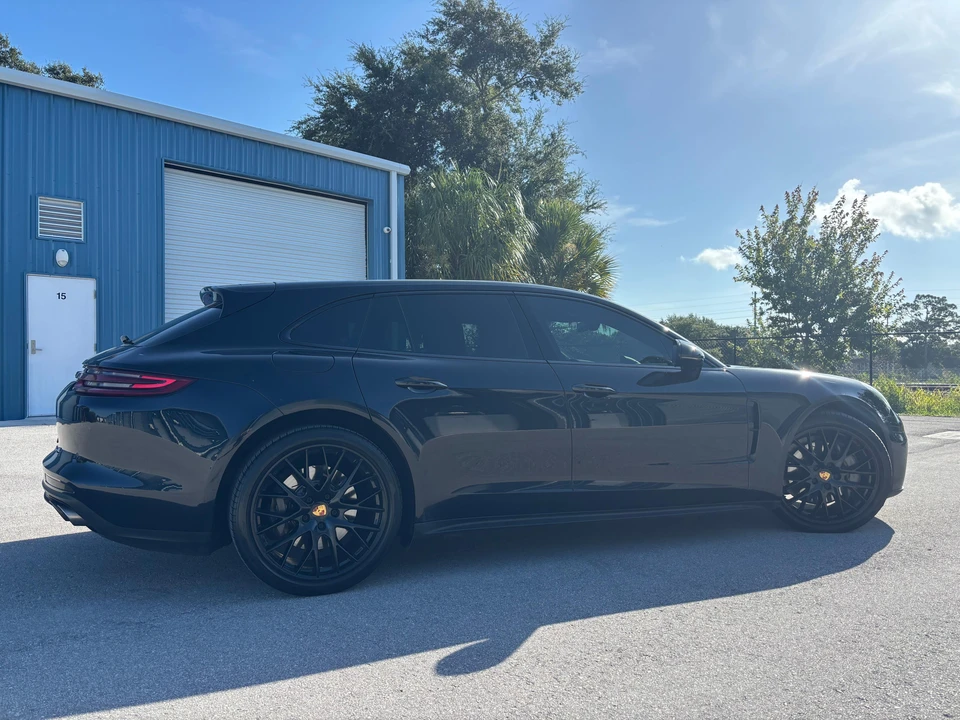 2018 Porsche 971 Panamera Sport Turismo - Image 29 of 31