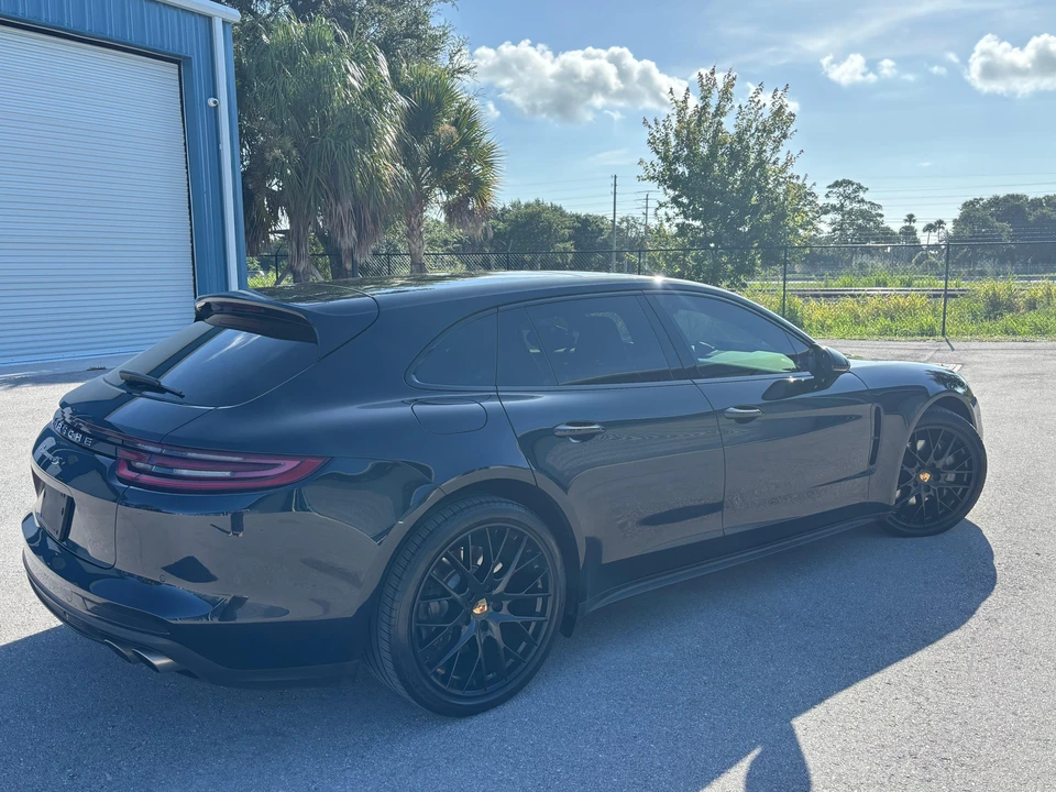 2018 Porsche 971 Panamera Sport Turismo - Image 26 of 31