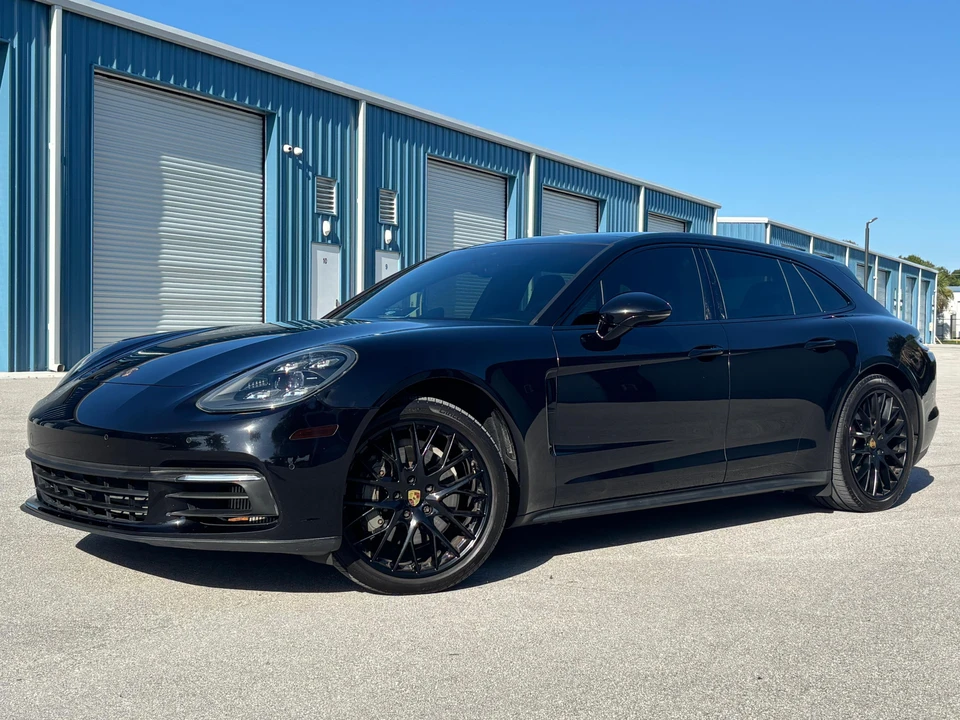 2018 Porsche 971 Panamera Sport Turismo - Image 17 of 31
