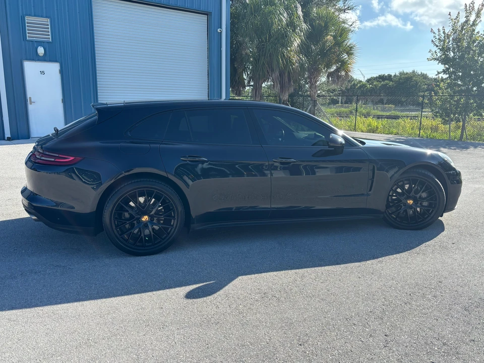 2018 Porsche 971 Panamera Sport Turismo - Image 30 of 31