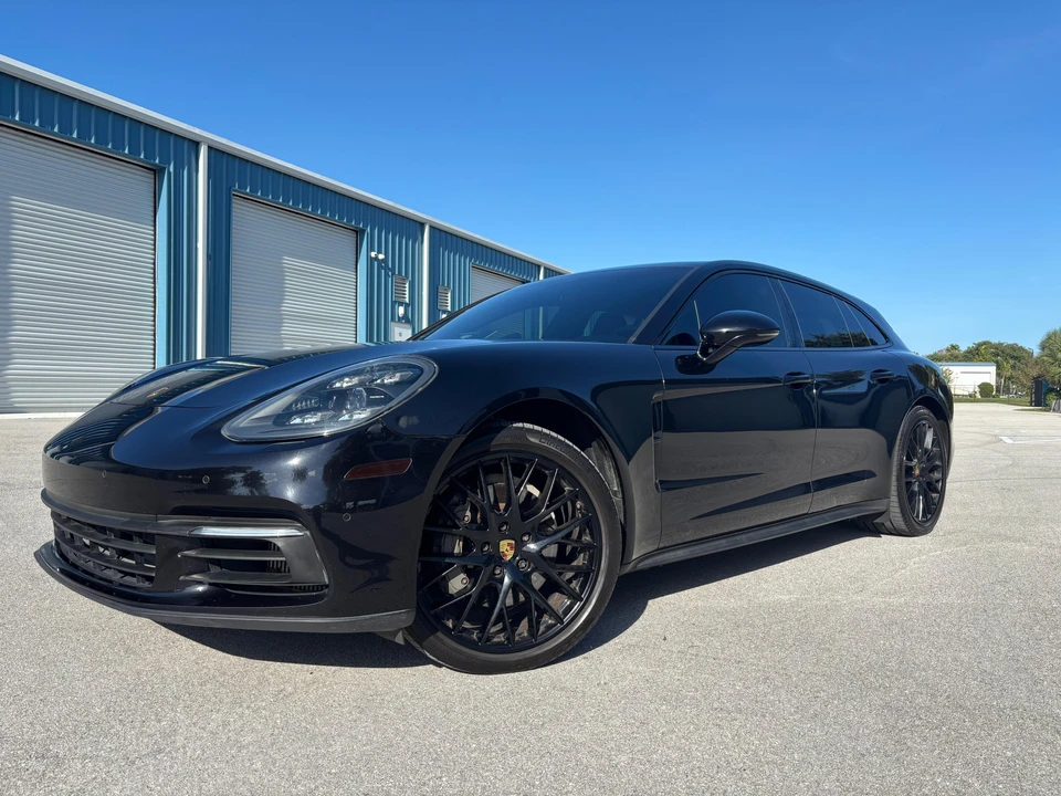 2018 Porsche 971 Panamera Sport Turismo - Image 11 of 31