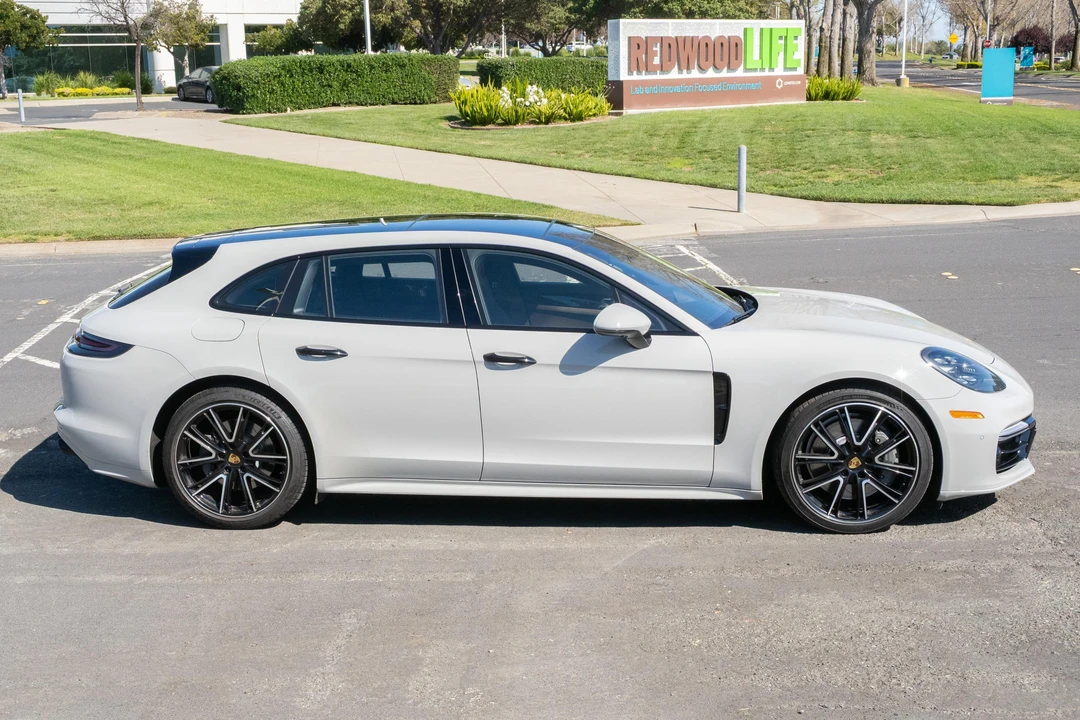 2018 Porsche 971 Panamera Sport Turismo - Image 8 of 31