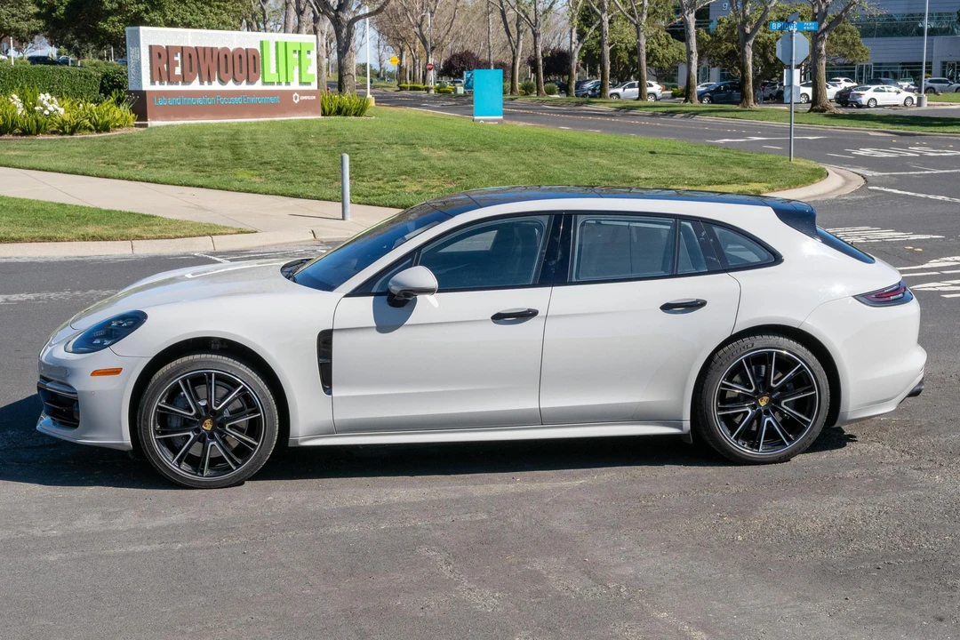 2018 Porsche 971 Panamera Sport Turismo - Image 3 of 31