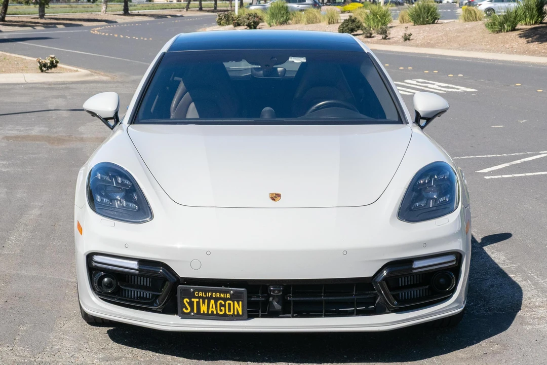2018 Porsche 971 Panamera Sport Turismo - Image 2 of 31