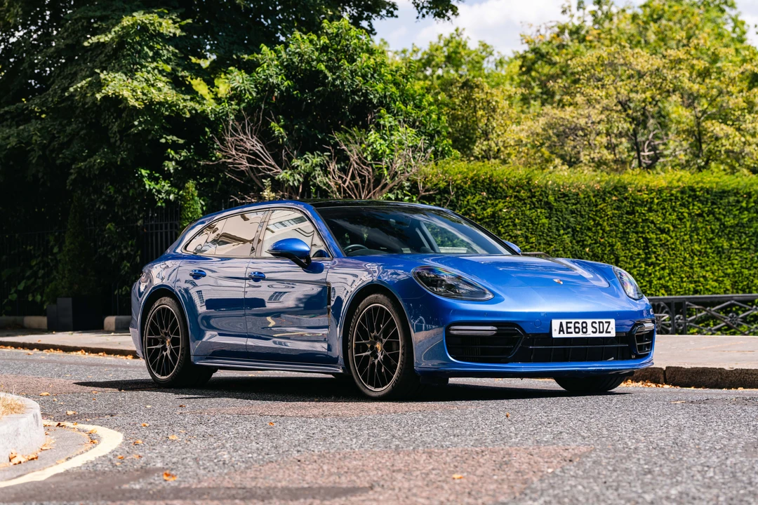 2018 Porsche 971 Panamera Sport Turismo - Image 9 of 31
