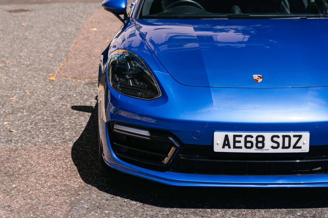 2018 Porsche 971 Panamera Sport Turismo - Image 26 of 31