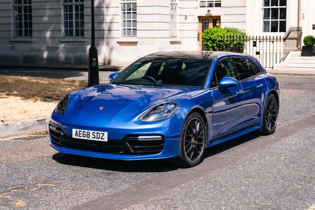 2018 Porsche 971 Panamera Sport Turismo - Image 10 of 31