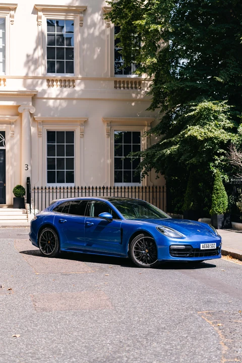 2018 Porsche 971 Panamera Sport Turismo - Image 24 of 31