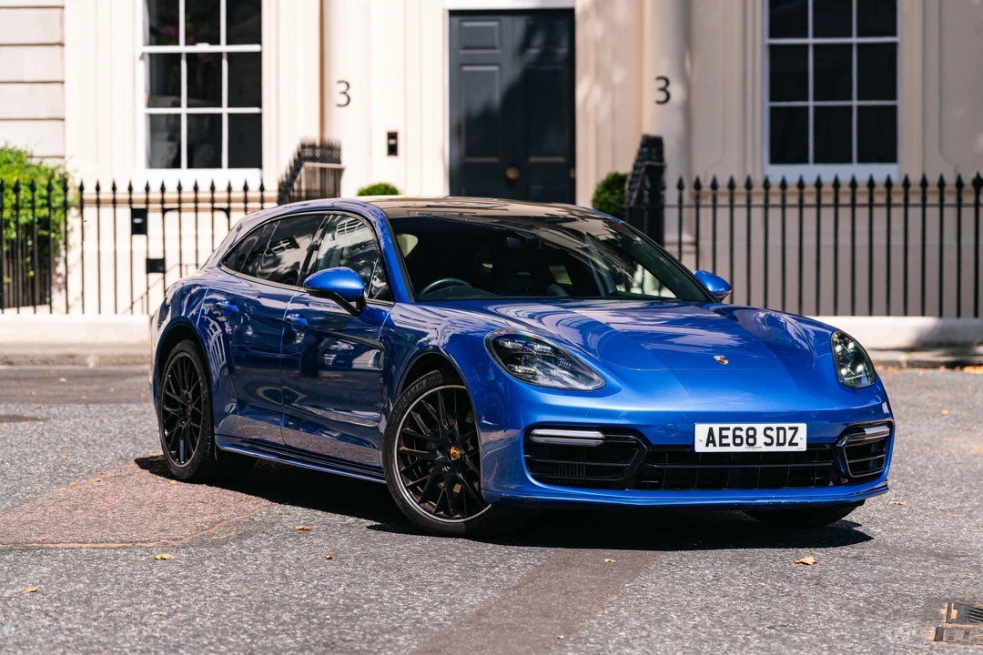 2018 Porsche 971 Panamera Sport Turismo - Image 15 of 31