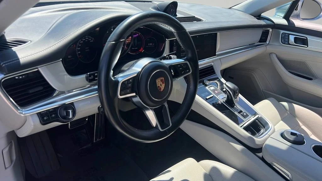 2018 Porsche 971 Panamera 4S - Image 4 of 5