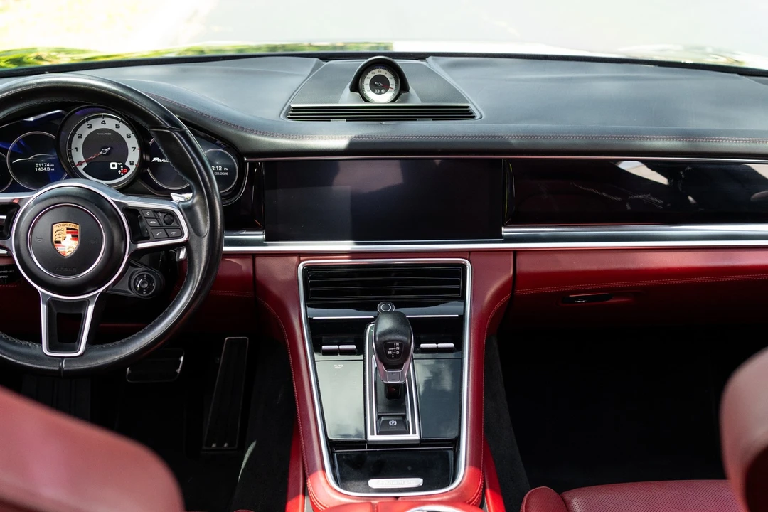 2018 Porsche 971 Panamera 4S - Image 8 of 31