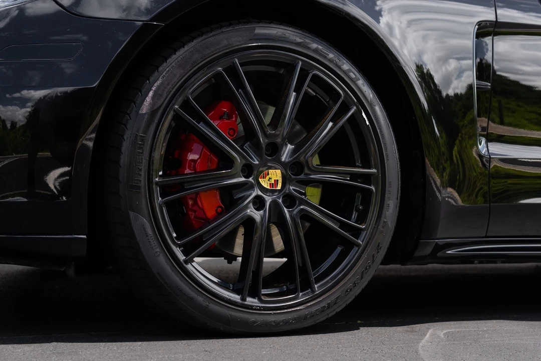 2018 Porsche 971 Panamera 4S - Image 17 of 31