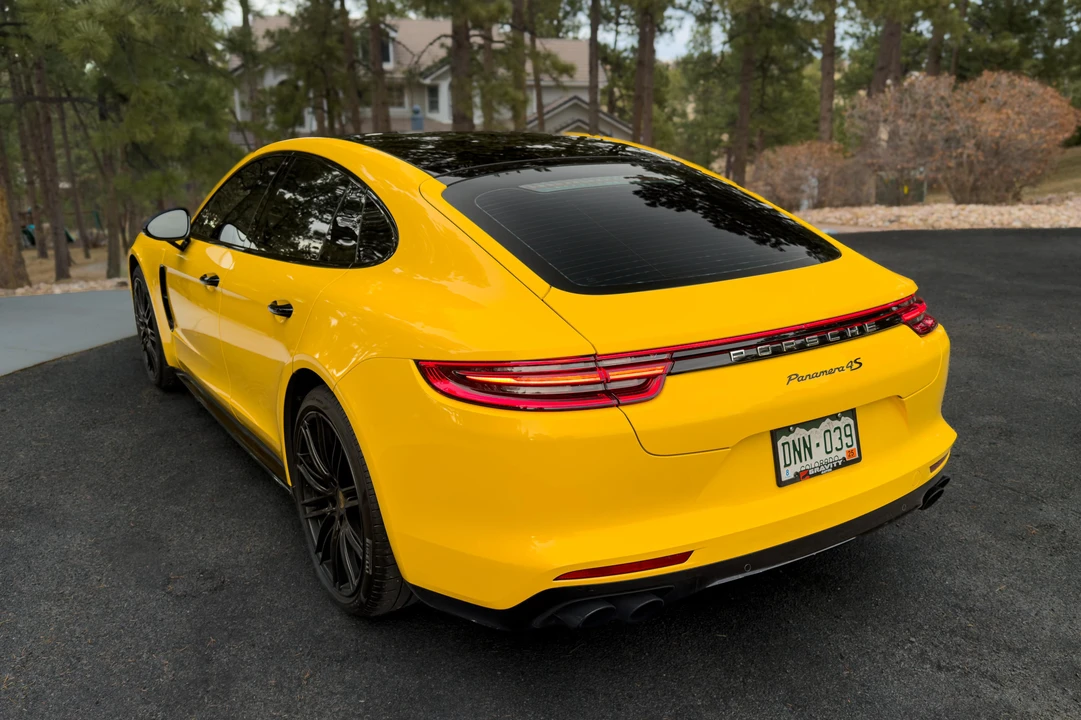 2018 Porsche 971 Panamera 4S - Image 8 of 31