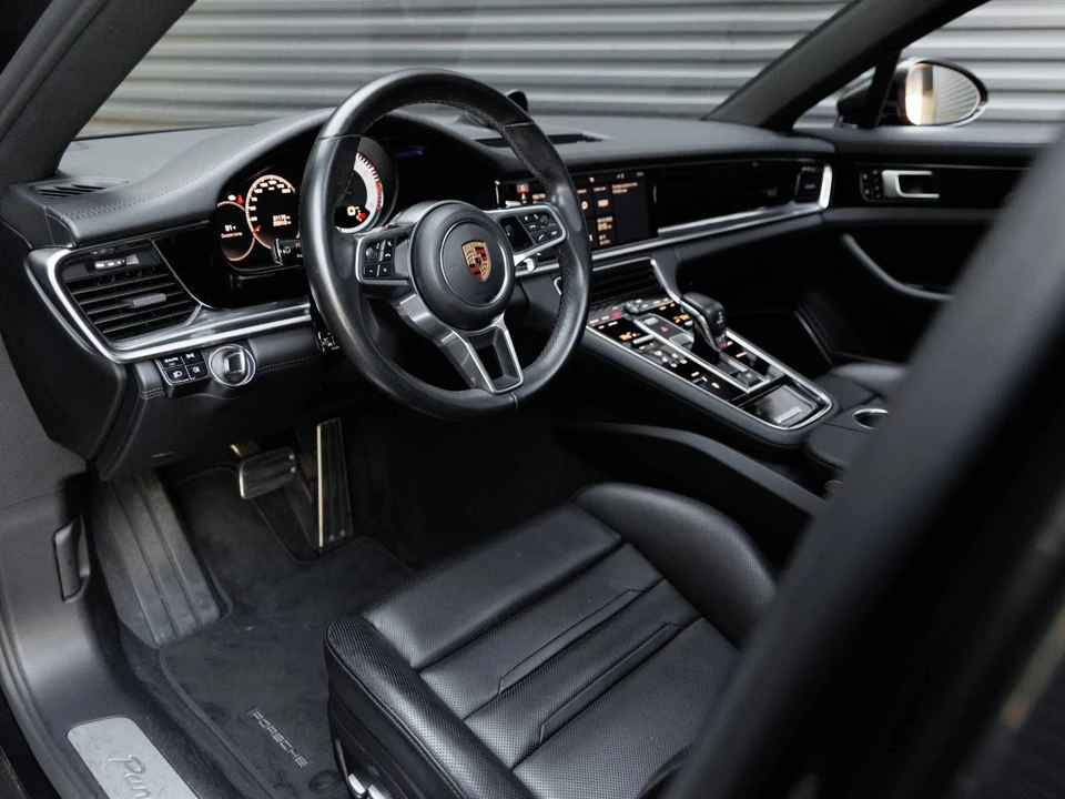 2018 Porsche 971 Panamera 4S - Image 4 of 5