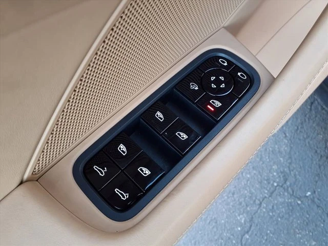 2018 Porsche 971 Panamera S - Image 12 of 19