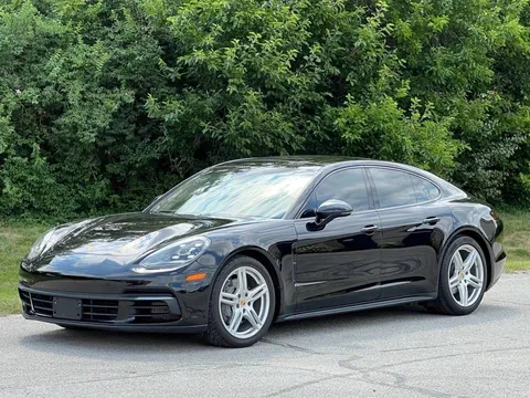 2018 Porsche Panamera 4S