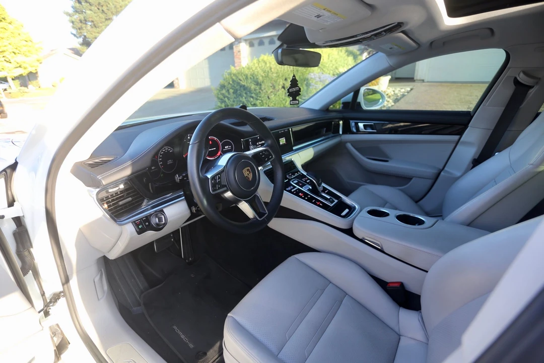 2018 Porsche 971 Panamera 4S - Image 4 of 9