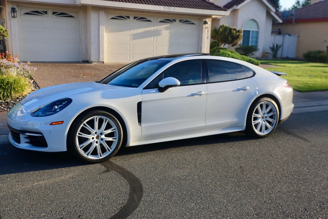 2018 Porsche 971 Panamera 4S - Image 6 of 9