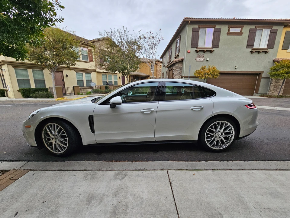 2018 Porsche 971 Panamera S - Image 11 of 31