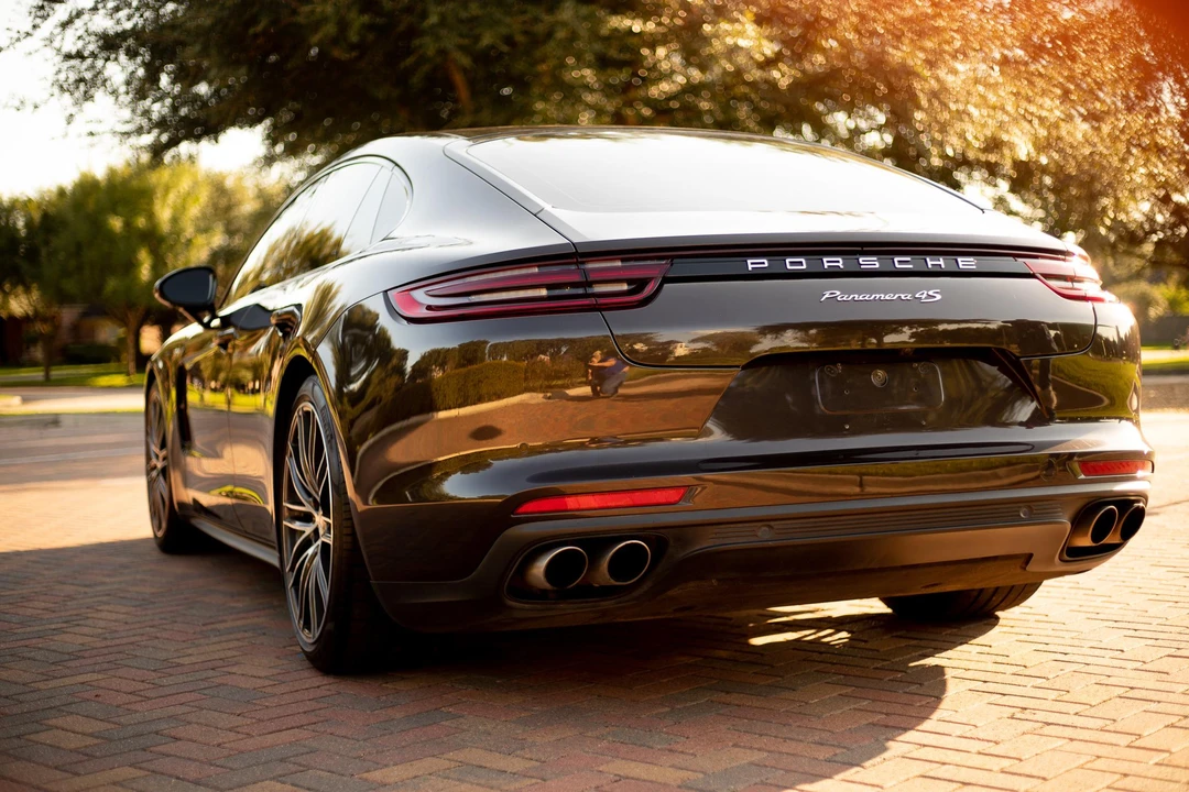 2018 Porsche 971 Panamera S - Image 16 of 31