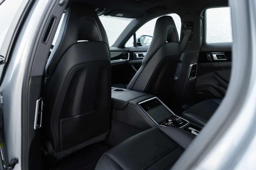 2018 Porsche 971 Panamera 4S - Image 26 of 31