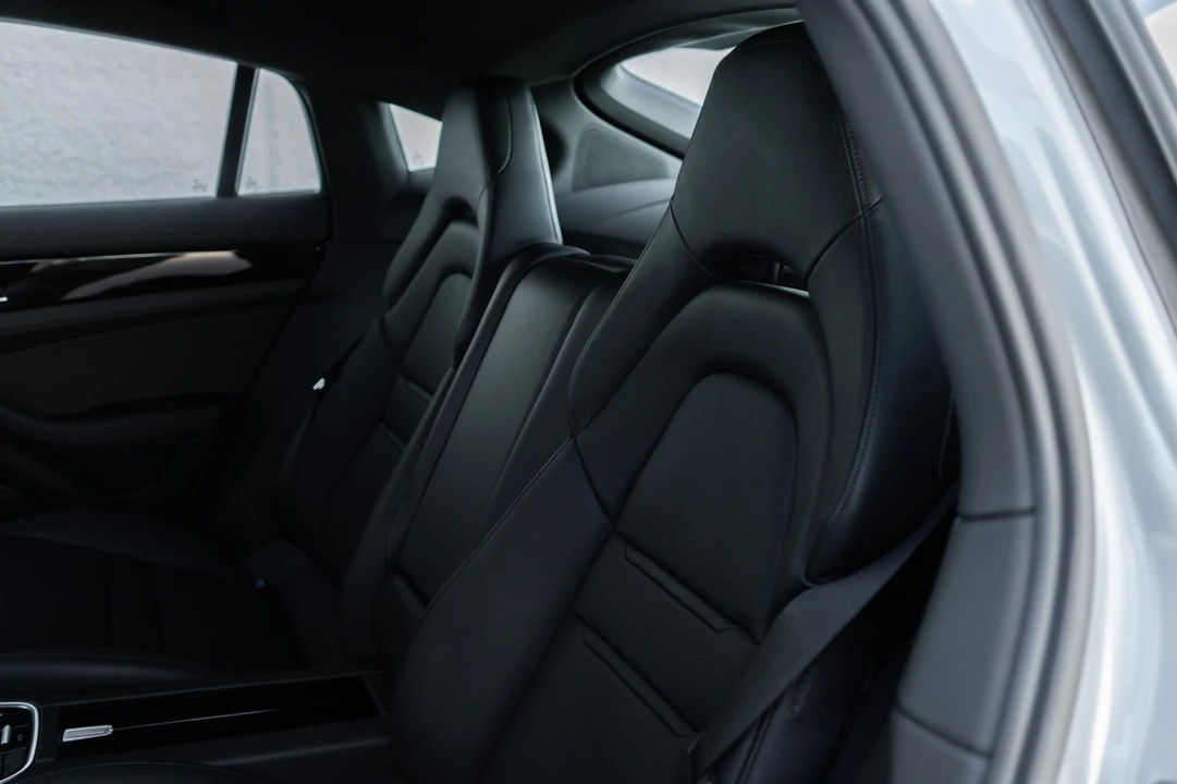 2018 Porsche 971 Panamera 4S - Image 28 of 31