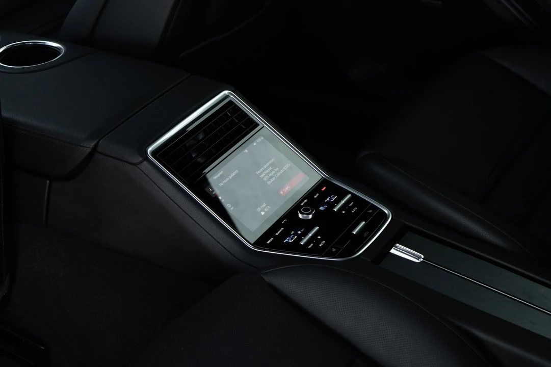 2018 Porsche 971 Panamera 4S - Image 23 of 31