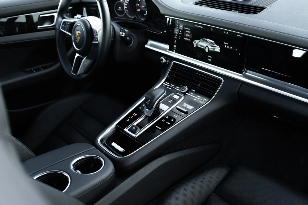 2018 Porsche 971 Panamera 4S - Image 18 of 31