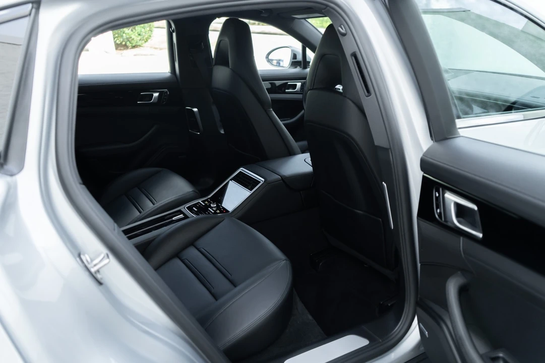 2018 Porsche 971 Panamera 4S - Image 29 of 31