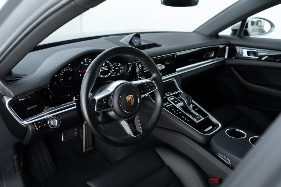 2018 Porsche 971 Panamera 4S - Image 5 of 31