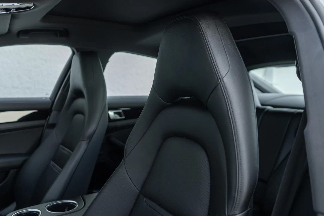 2018 Porsche 971 Panamera 4S - Image 24 of 31