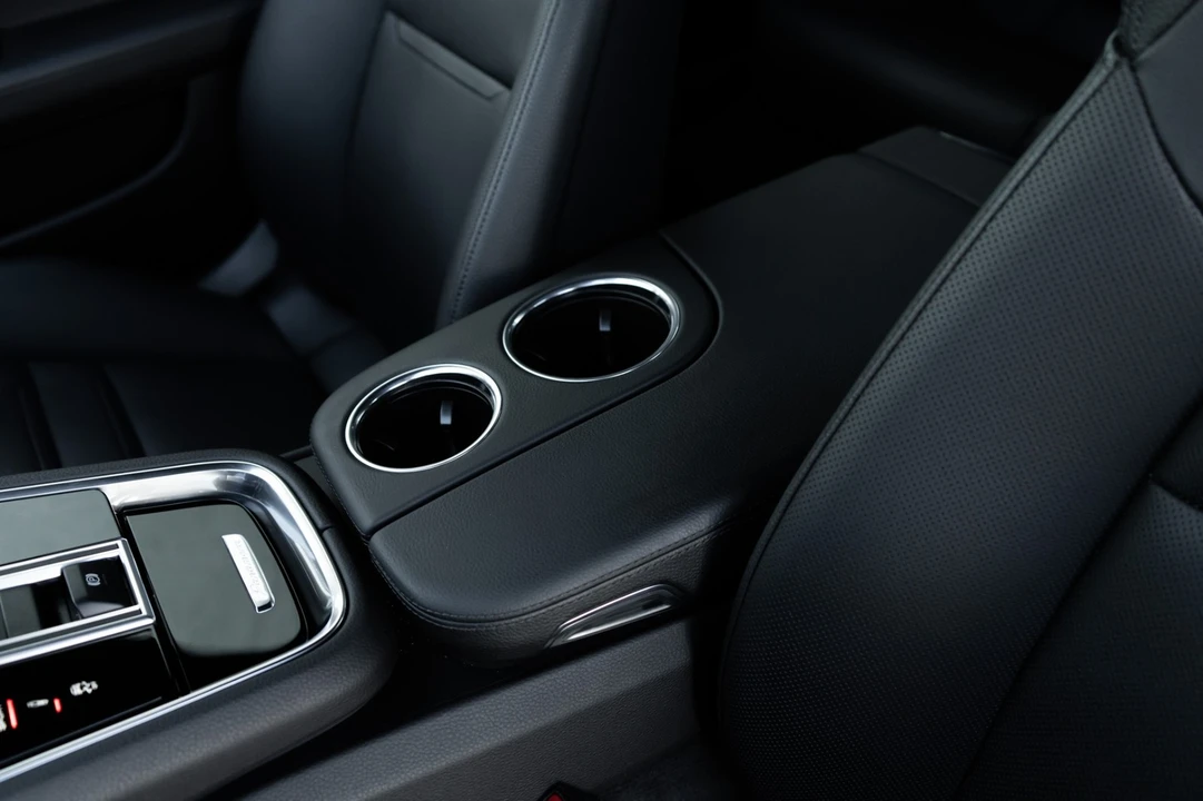 2018 Porsche 971 Panamera 4S - Image 20 of 31