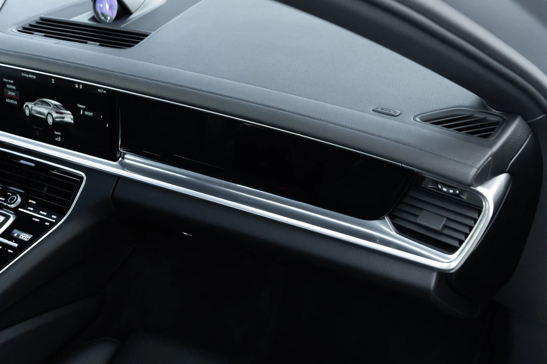 2018 Porsche 971 Panamera 4S - Image 22 of 31
